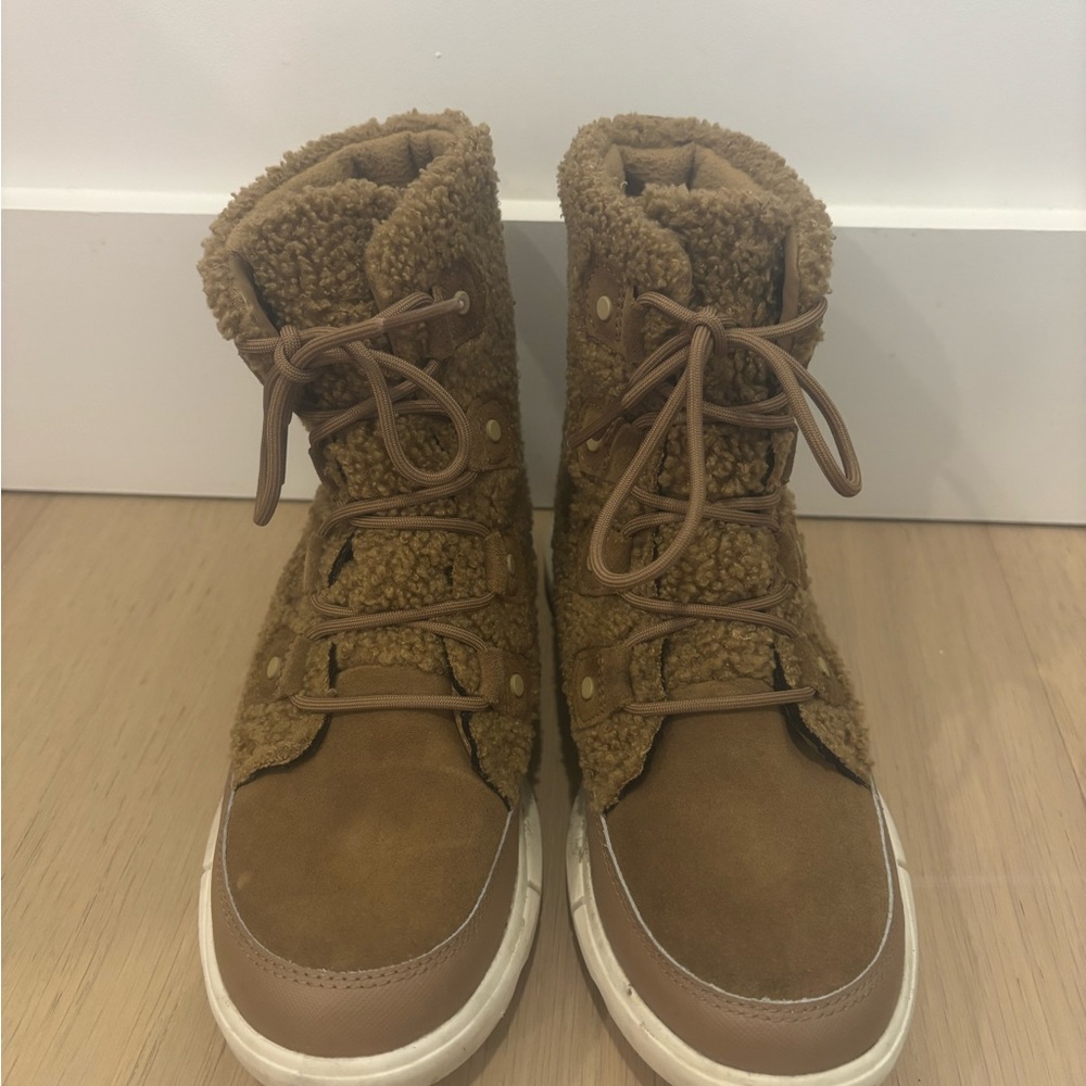 Sorel Explorer II Joan